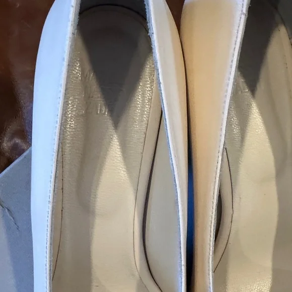 Maryam Nassir Zadeh White Pumps with Red Cap Toe - Picture 3 of 8